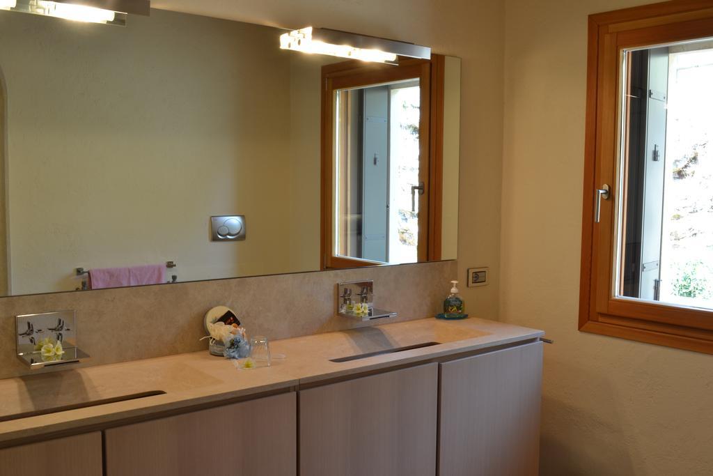 ロニーゴ Casale La Rocchetta Bed & Breakfast エクステリア 写真