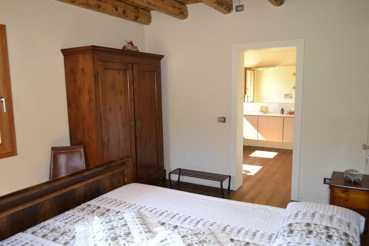 ロニーゴ Casale La Rocchetta Bed & Breakfast エクステリア 写真