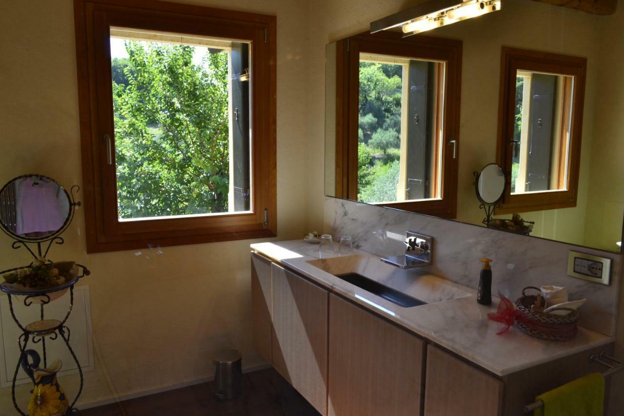 ロニーゴ Casale La Rocchetta Bed & Breakfast エクステリア 写真