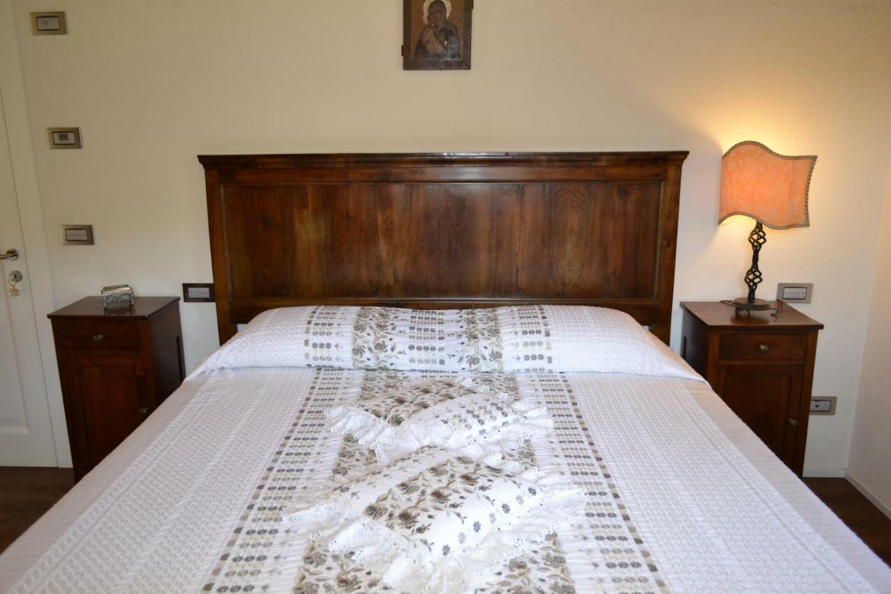 ロニーゴ Casale La Rocchetta Bed & Breakfast エクステリア 写真